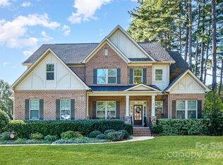 6926 Potter Rd, Matthews, NC 28104