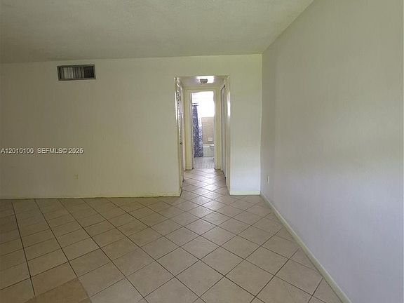 3rd image of 1826 Cleveland St APT 3