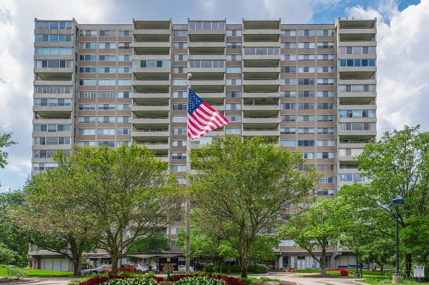 2324 Madison Rd APT 209 photo 1