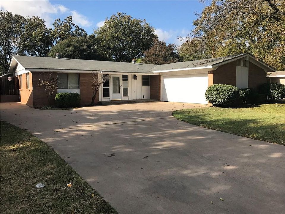 1st image of 2502 Sylvan Dr
