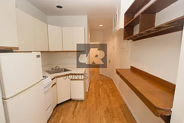 Rented by Jonis Realty