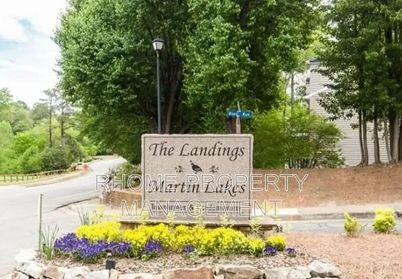 2 bed, 1.0 bath, 900 sqft, $1,750 — Photo 3