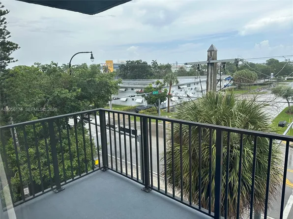 12590 NE 16th Ave, Miami, FL 33161