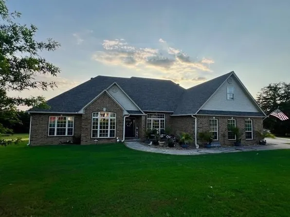 71 Mountain Point Rd N, Russellville, AR 72802