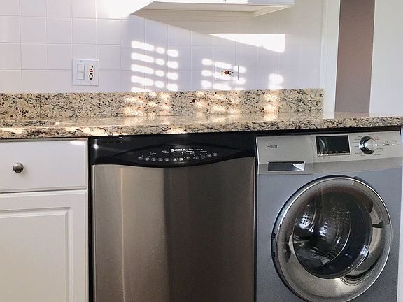 4th image of 622 Harrison St APT 3N