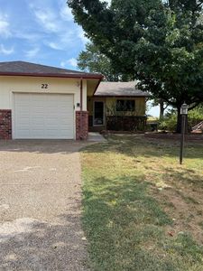 22 N Club House Dr, Augusta, KS, 67010