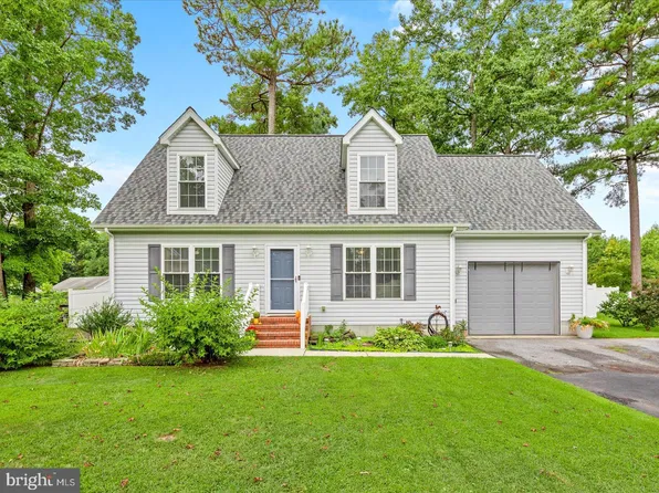 9438 Amber Ridge Dr, Delmar, MD 21875