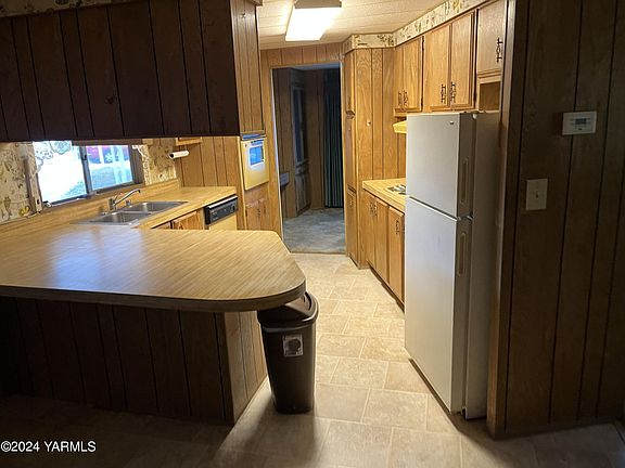 5th image of 903 N 34th Ave Unit 23