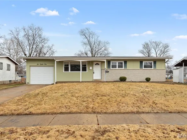685 Crabapple Ln, Florissant, MO 63031
