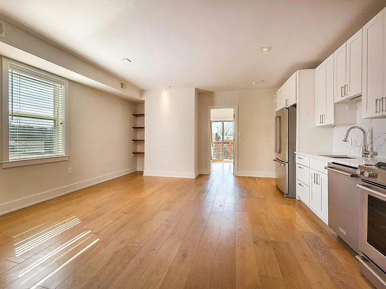 Living Room/Kitchen