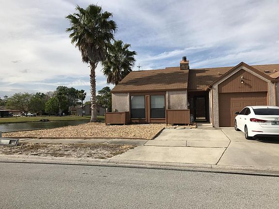 5th image of 9811 Fawn Brook Dr