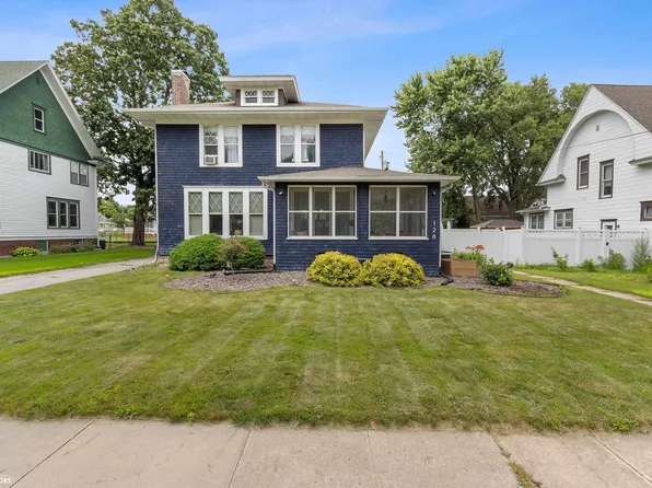 128 10th St NW, Mason City, IA 50401