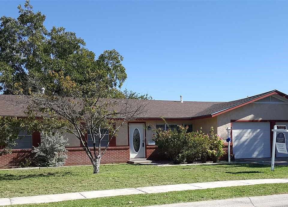 1st image of 2511 Mimosa Dr