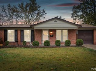 290 Patterson Ln, Florissant, MO 63031