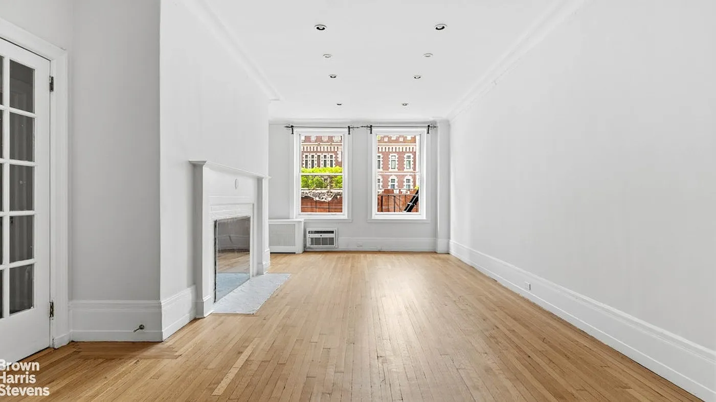 50 West 67th Street — Photo 2