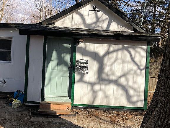 9th image of 23618 Tyler St