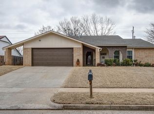6909 S 1st St, Broken Arrow, OK 74011