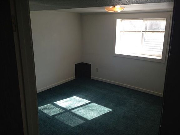 3rd image of 2121 10th Ave N
