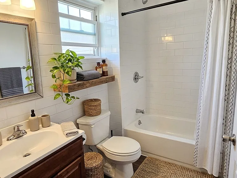 142 Autumn Ave #2R — Photo 7