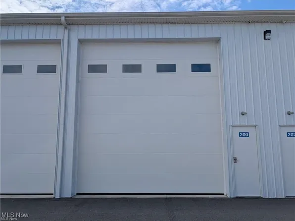 764 SE Catawba Rd #100, Port Clinton, OH 43452