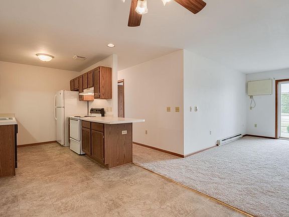 5th image of 354 Minz Park Cir APT 1
