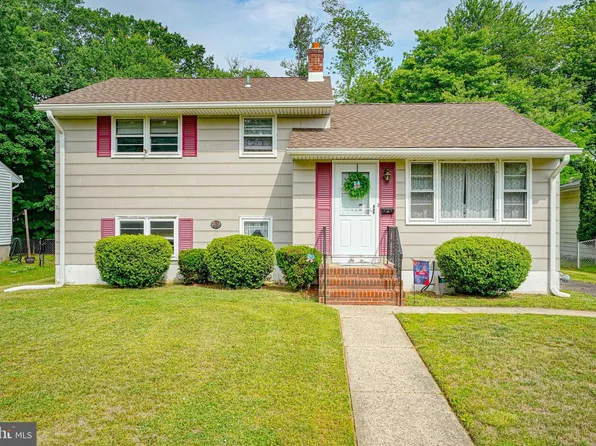 70 Walnut St, Mount Holly, NJ 08060