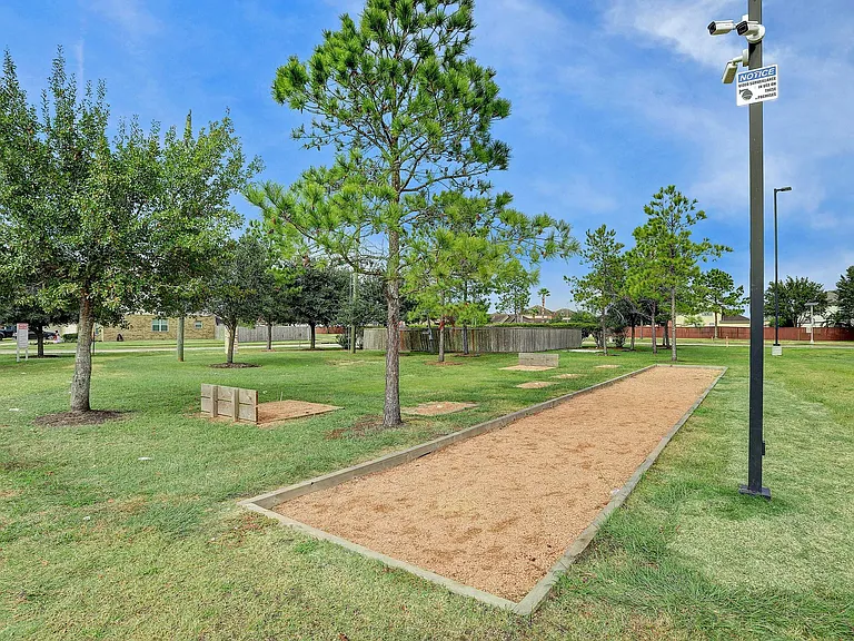 223 Sunset Colony Dr — Photo 43