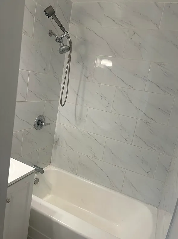 2 bed, 900 sqft, $3,000 — Photo 2