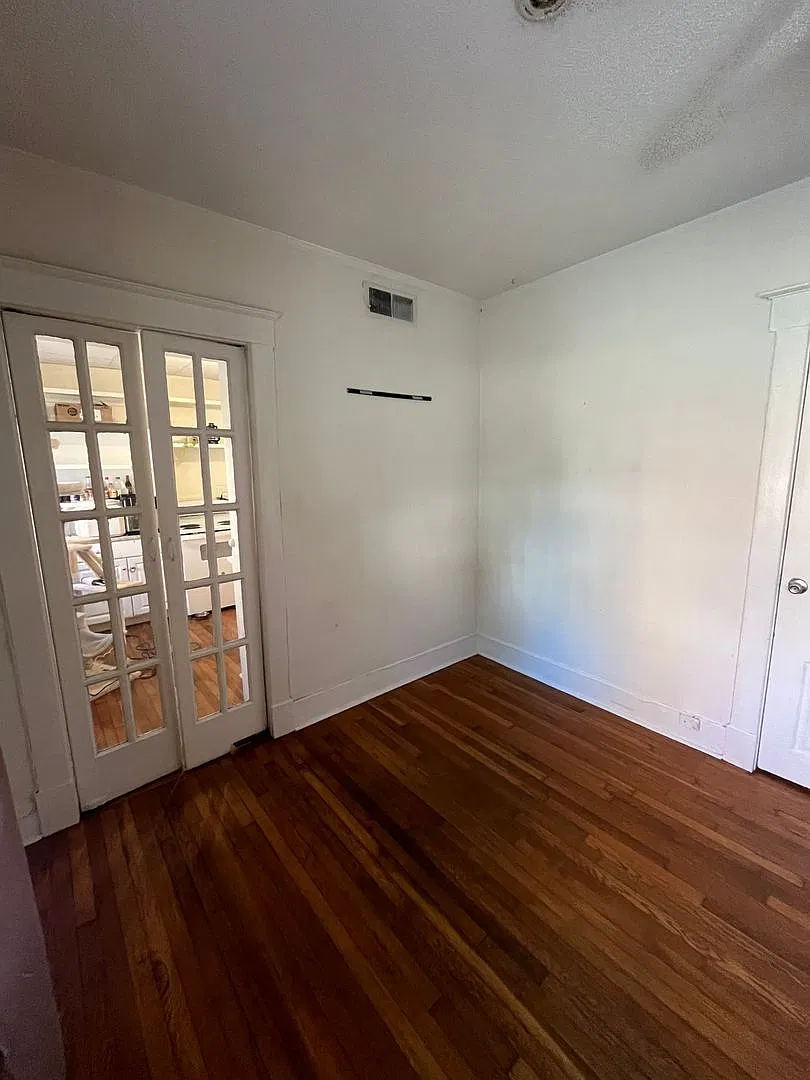 214 Floyd St — Photo 4