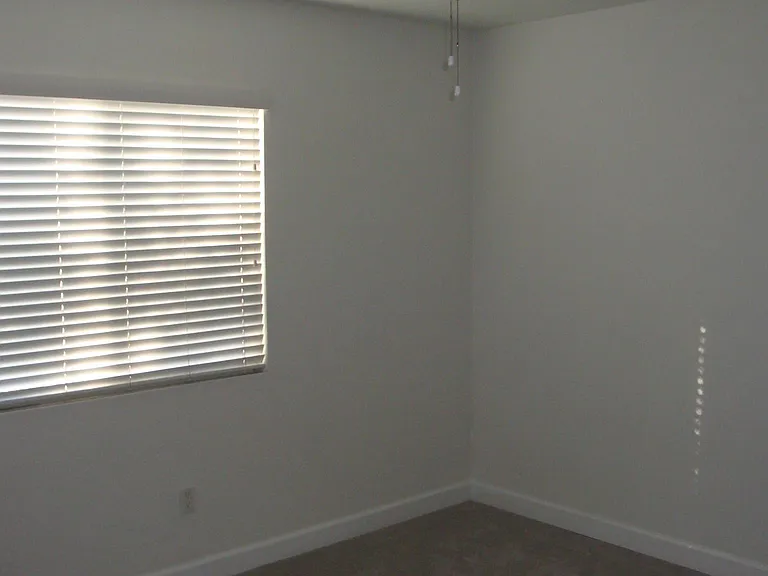 5848 Greenleaf Ave #12 — Photo 20