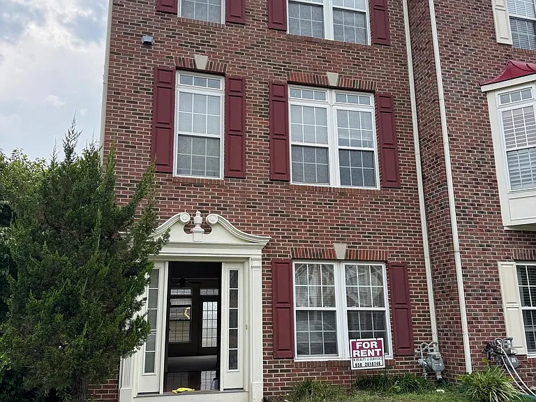 16410 Steerage Cir — Photo 19