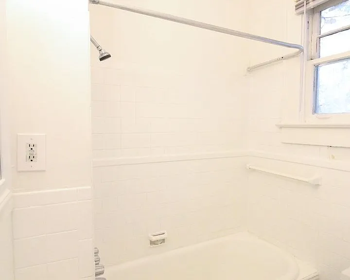 205 Ponce De Leon Ct — Photo 13