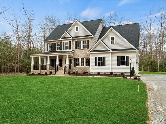 3rd image of 8430 Roden Dr