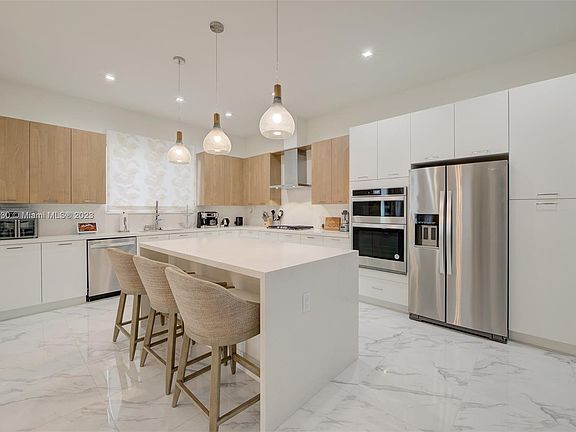 5th image of 4439 NW 81st Ave
