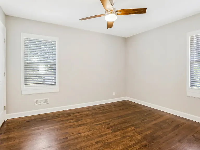 618 Oak Ridge Dr — Photo 11