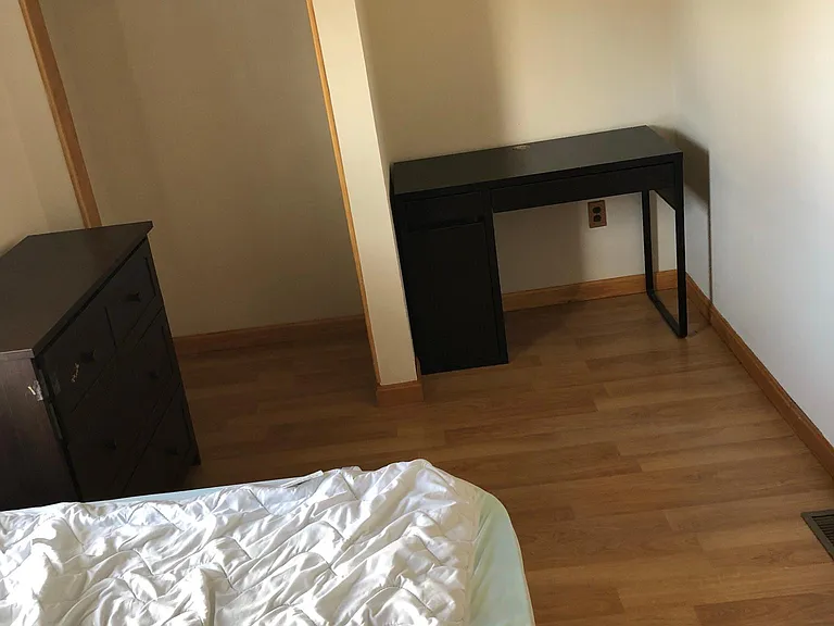 230 Laurel Ave — Photo 11