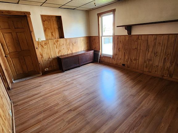 2nd image of 2310 Broad Ave APT 2