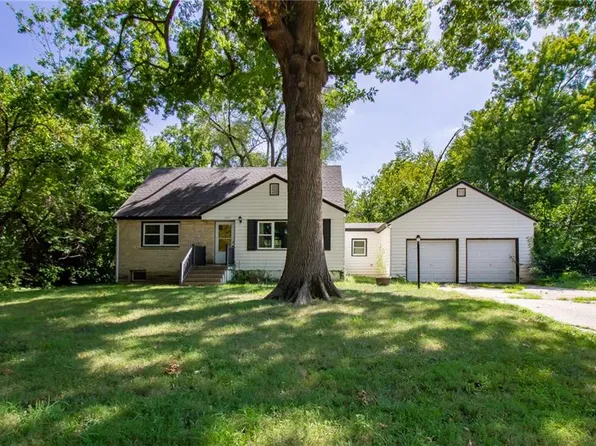 1527 W 21st Ter, Lawrence, KS 66046