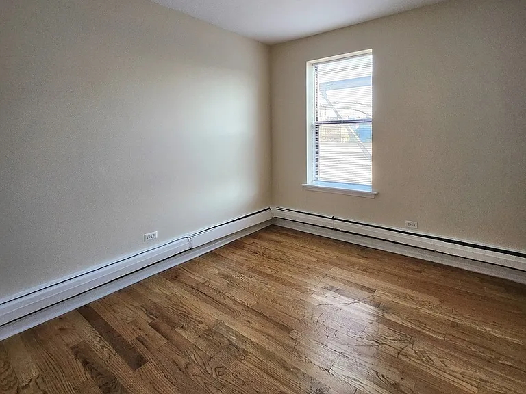 3213-23 W Diversey Ave — Photo 20