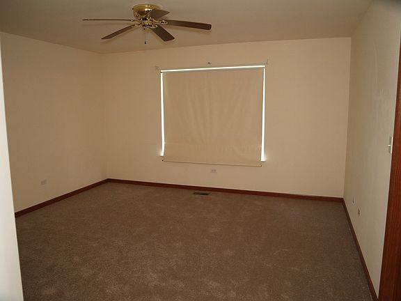 4th image of 2464 Hillsboro Ln