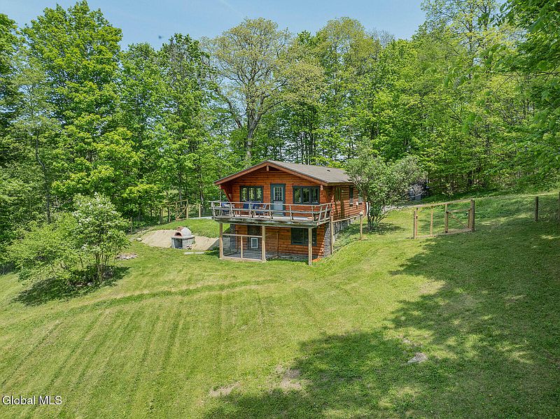 2nd image of 130 McMillan Road