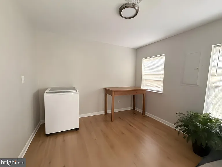 20382 Farmgate Ter — Photo 21