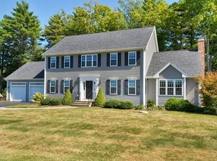 3 Harding Ln, Sturbridge, MA 01518