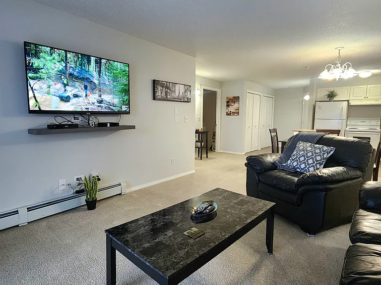 60 Lawford Ave #214 — Photo 3