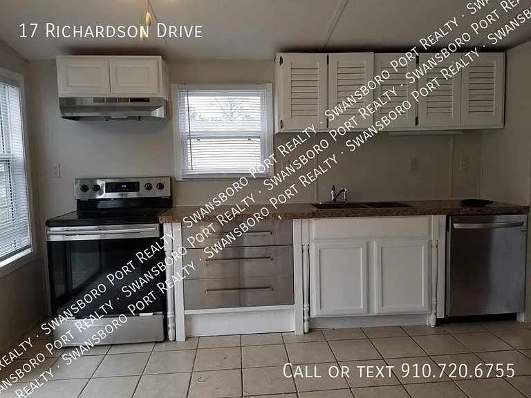 17 Richardson Dr — Photo 7