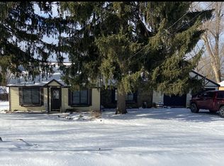 871 Charlton Blvd, White Lake, MI