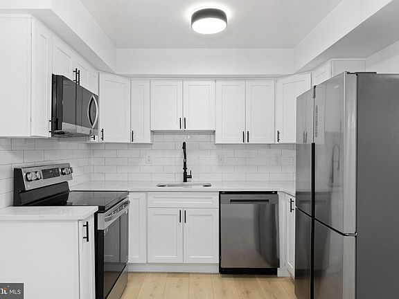4th image of 5200 Hilltop Dr APT H6