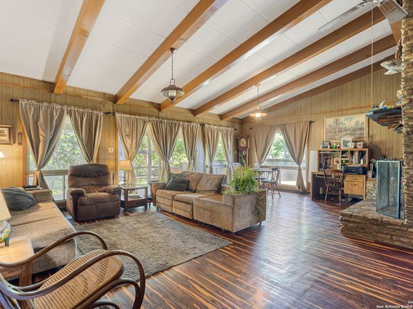 1605 Zane Grey, Spring Branch, TX 78070