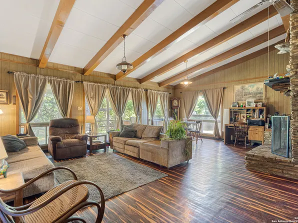 1605 Zane Grey, Spring Branch, TX 78070