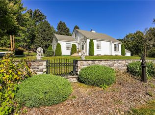 110 Daffodil Ln, Jeannette, PA 15644